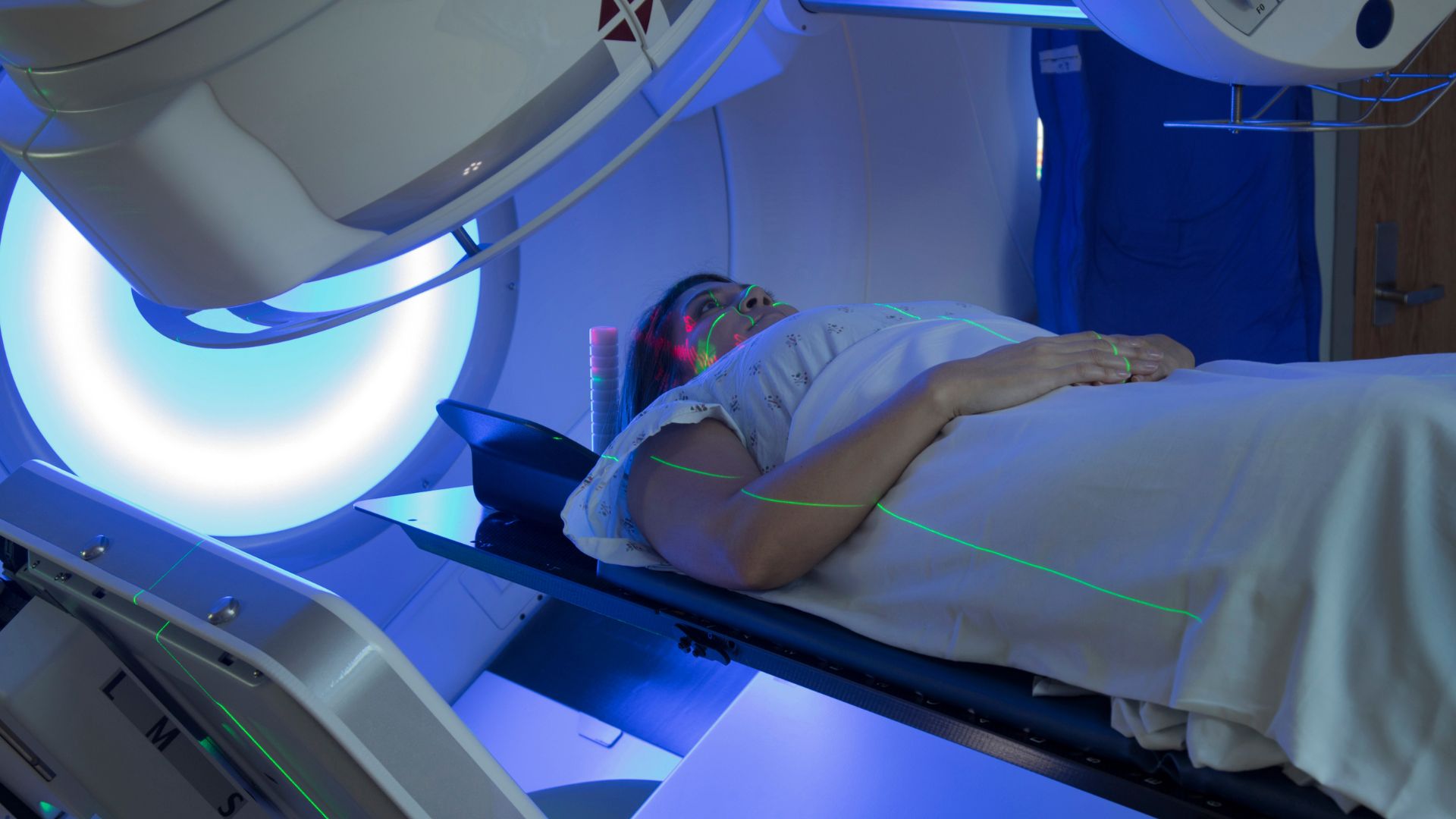 Differences between proton beam therapy and photon radiotherapy